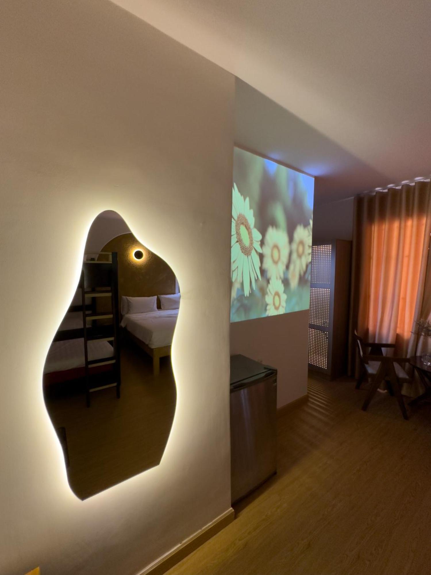 Airie Living Otel Ho Şi Min Dış mekan fotoğraf